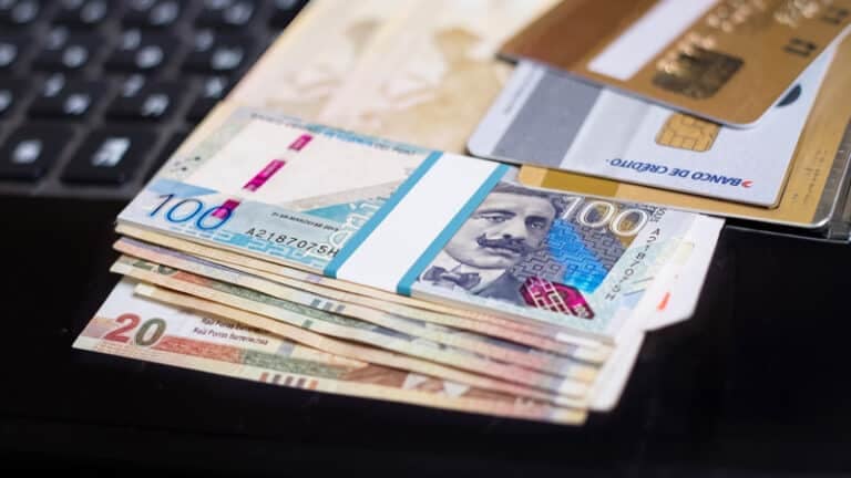 Depósito a plazo fijo vs. Inversión en Factoring en Perú (2026): Comparativa de rentabilidad, riesgo y plazos